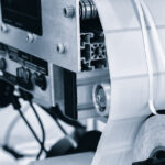 czy-warto-inwestowac-w-laminowanie-naklejek-i-etykiet